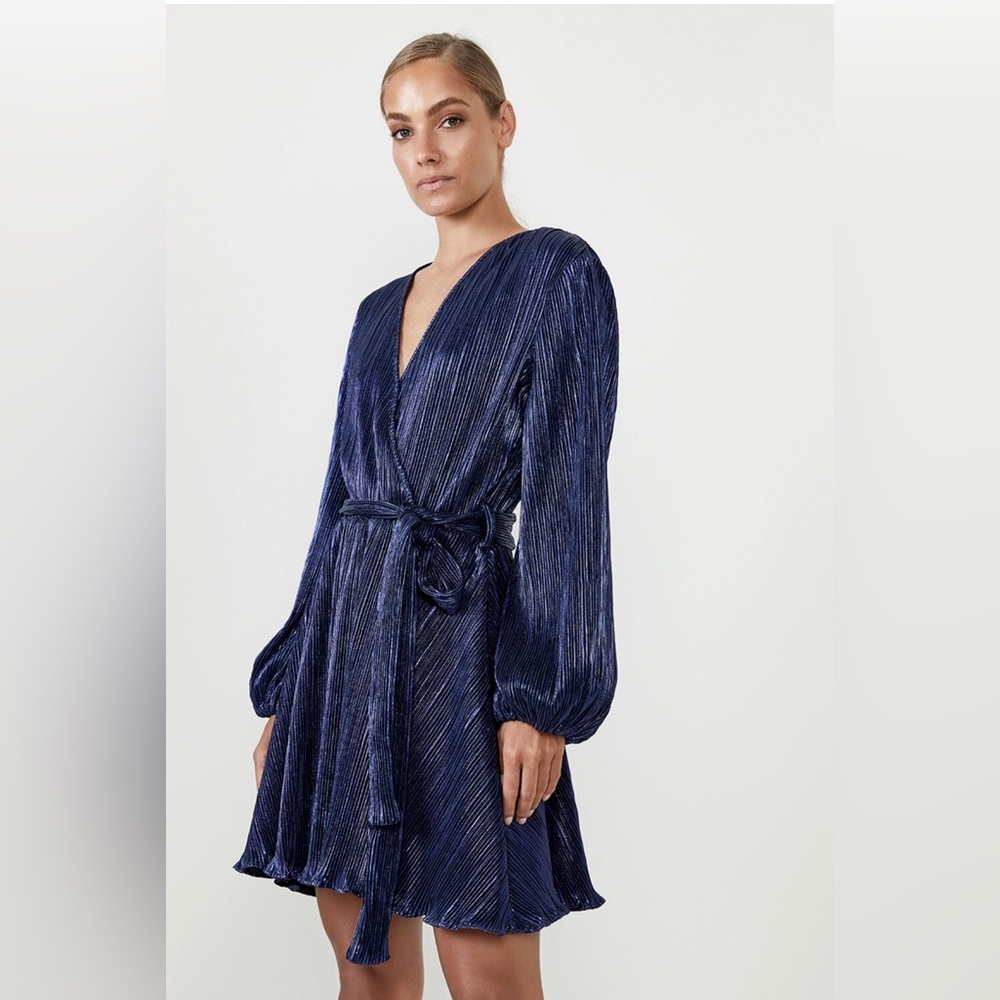 Bardot Belissa navy shimmer pleated faux wrap dress size 6 - Picture 4 of 15